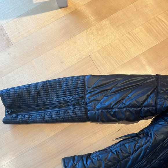 Black adidas stella mccartney coat - Picture 3 of 5